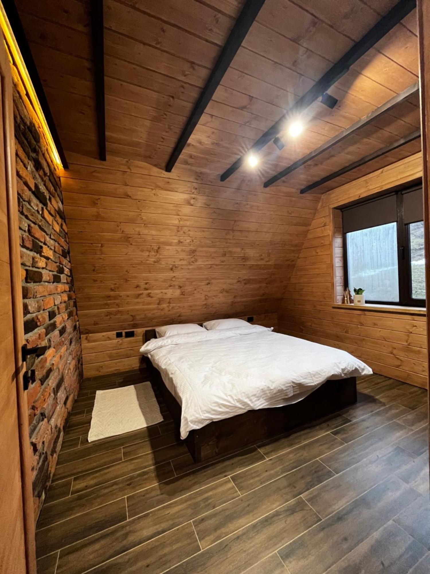 Тихий Куточок Villa Izki Ngoại thất bức ảnh