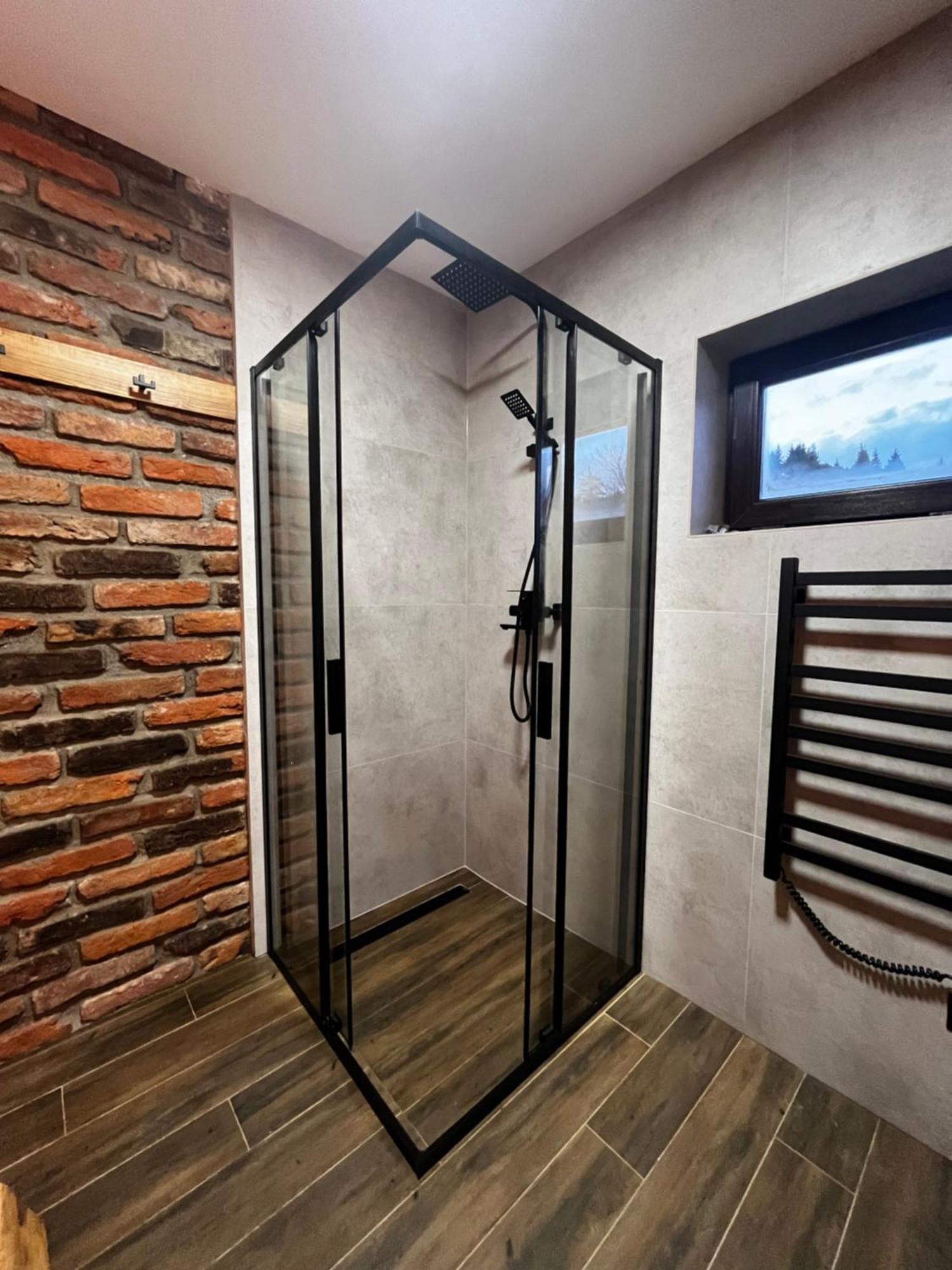 Тихий Куточок Villa Izki Ngoại thất bức ảnh